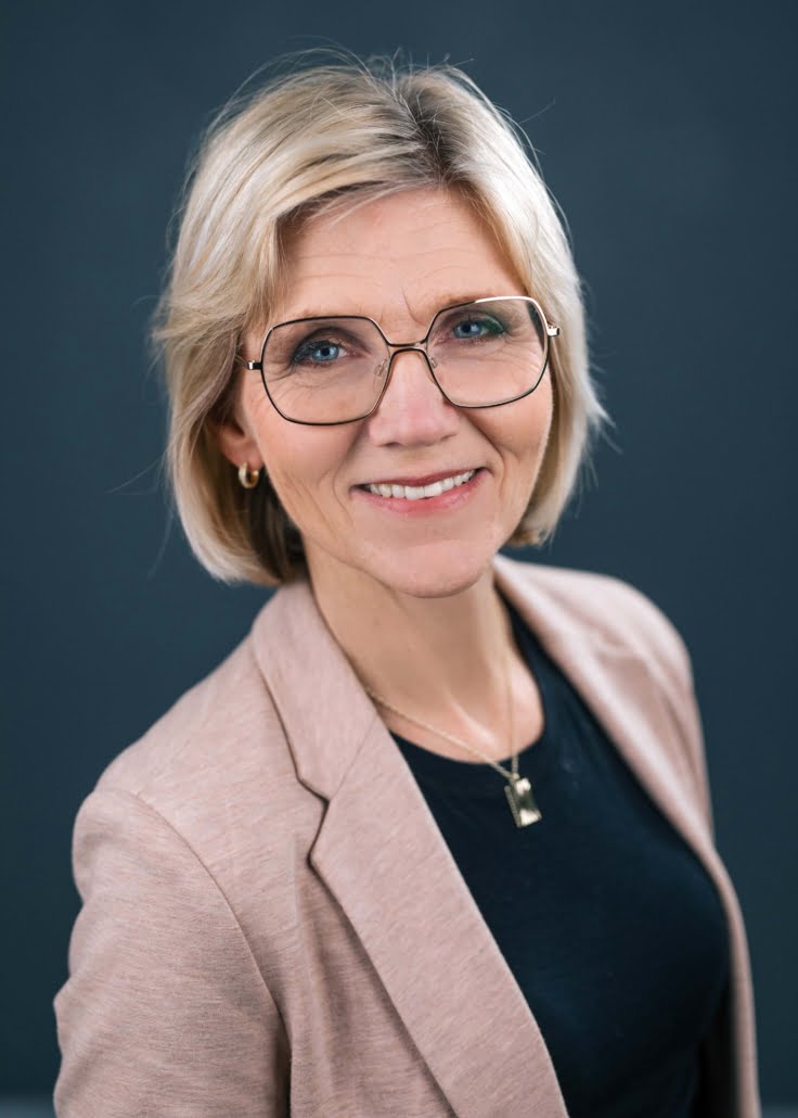 portrettbilde av kvinnelig leder. 